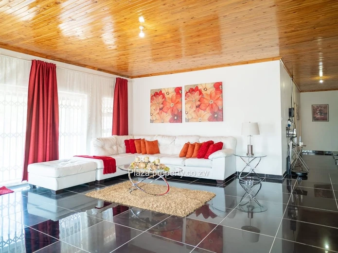 3 bedroom house for sale in Crowhill Views 