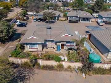 3 Bedroom Garden Flat