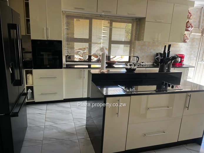 Dream Home Alert in Ruwa's Old Windsor Park!