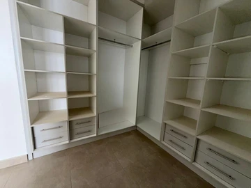4 Bedroom Garden Flat