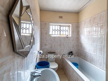 Property for sale in Greendale 