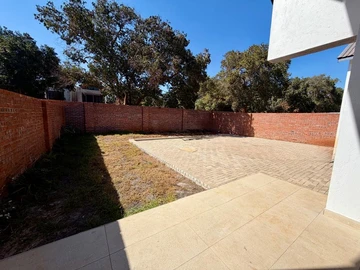 4 Bedroom Garden Flat