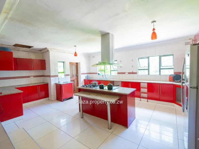 Monavale - Expansive Split-Level Family Home