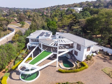 Majestic Ambassadorial Residence in Exclusive Borrowdale Brooke Estate