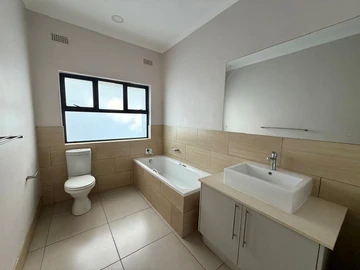 4 Bedroom Garden Flat