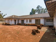 6 Bedroom House