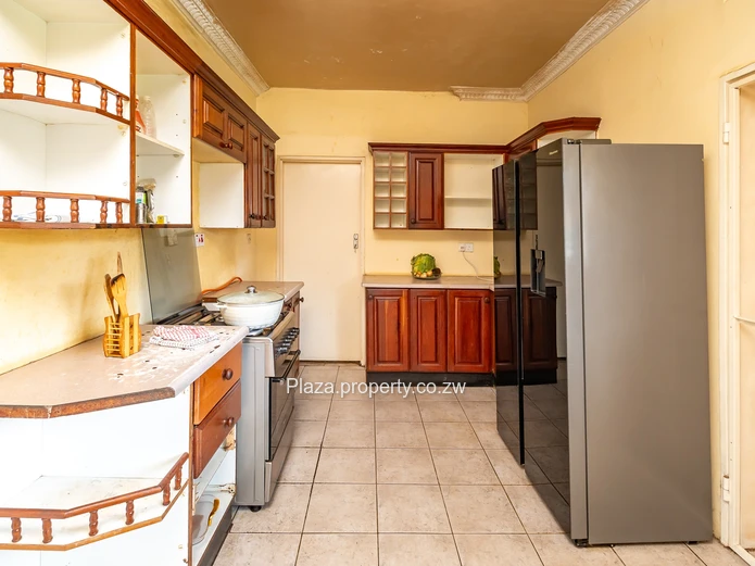 Exceptional Multi-Level Family Home with Self-Contained Cottage – Vainona (Cashcow) (Sole Mandate)