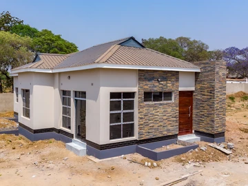 3 Bedroom Flat & Apartment