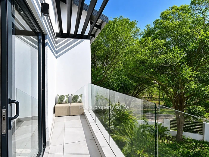 Luxury 4-Bedroom Family Home In Fourways