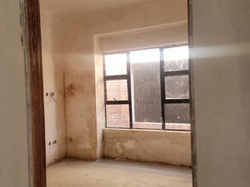 3 Bedroom Flat & Apartment