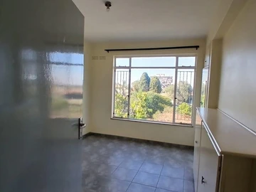 2 Bedroom Flat & Apartment