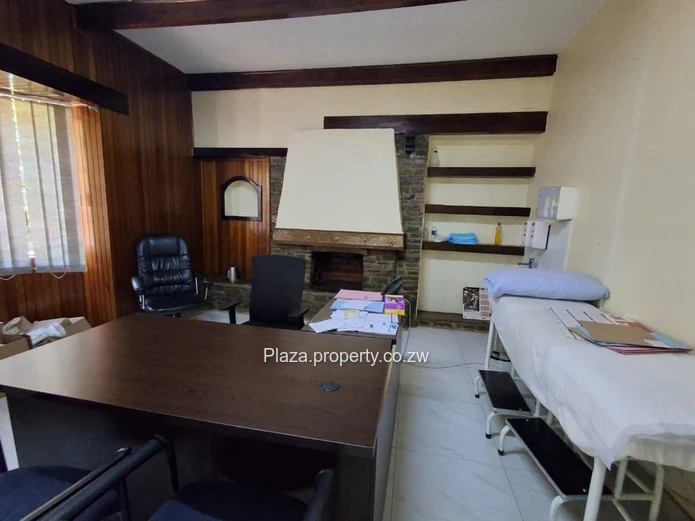 Commercial Property for Sale – Van Praag, Milton Park