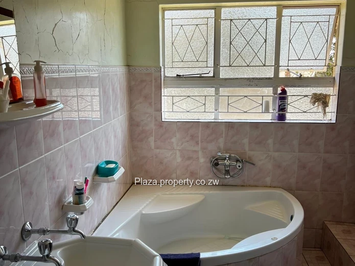 Dream Home Alert in Ruwa's Old Windsor Park!