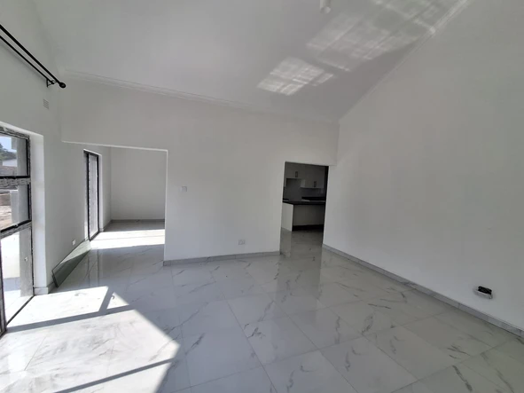 3 Bedroom Flat & Apartment