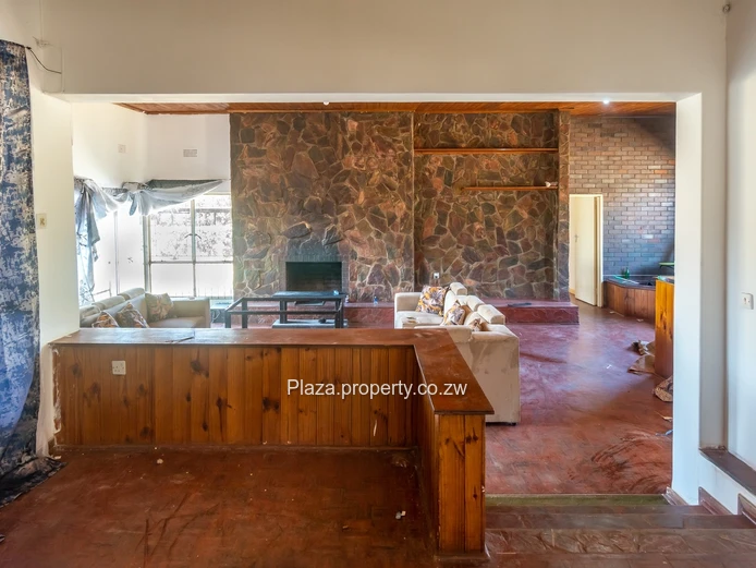 Spacious 5-Bedroom Home For Sale In Daylesford