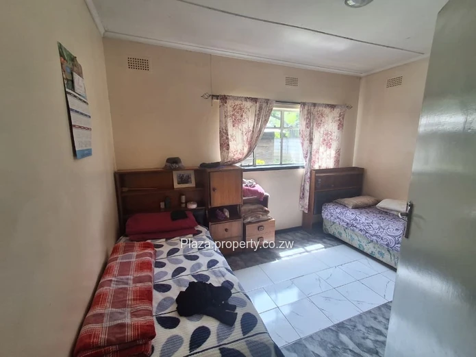 A Lovely Home in a Peaceful area near Lundi Park Golf Course