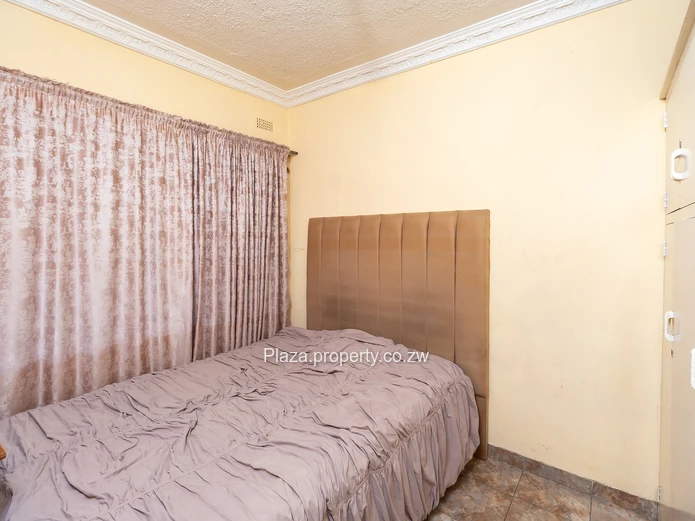 Exceptional Multi-Level Family Home with Self-Contained Cottage – Vainona (Cashcow) (Sole Mandate)