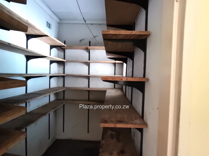 Commercial Property for rent in Highlands