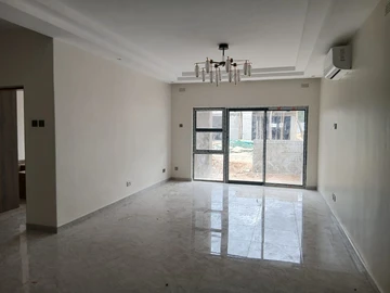 4 Bedroom Flat & Apartment