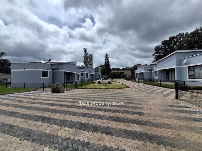 3 bedroom townhouse in Hatfield, Logan Park