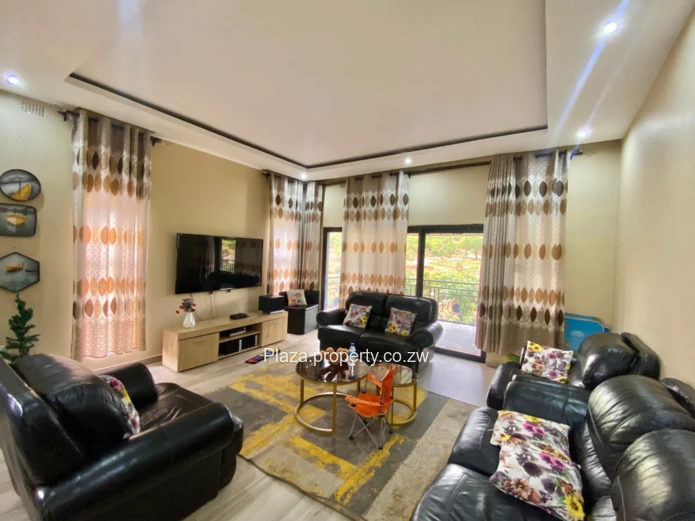 4 Bed Luxury Home in Crowhill Views!