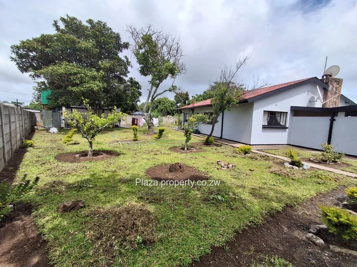 A Lovely Home in a Peaceful area near Lundi Park Golf Course