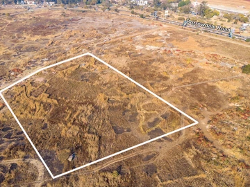 Commercial & Industrial Land