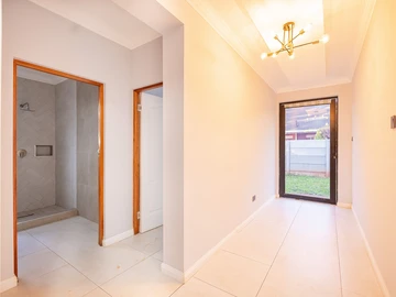 2 Bedroom Garden Flat