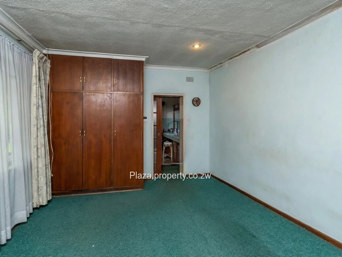 Prime Estate in Hatfield — Near St Patrick’s | Family Home, Cluster Development or Horticulture