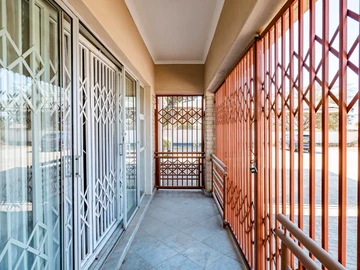 3 Bedroom Garden Flat
