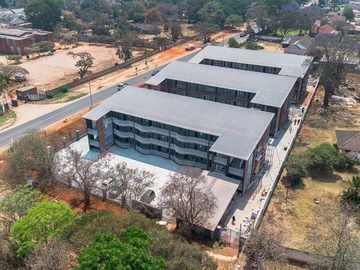 2 Bedroom Flat & Apartment