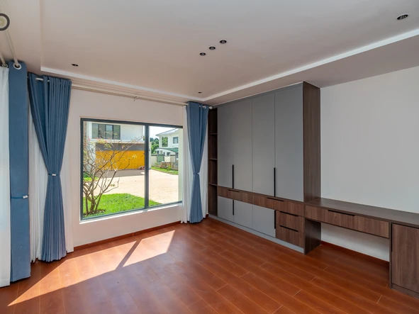 5 Bedroom Townhouse Complex