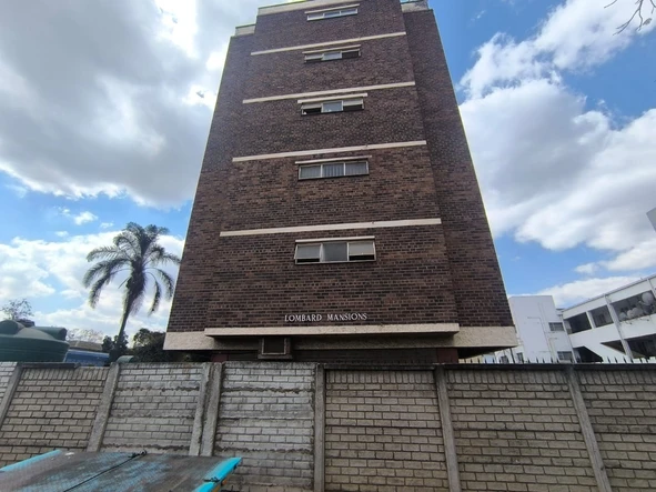 2 Bedroom Flat & Apartment