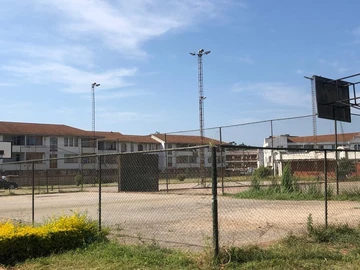 2 Bedroom Flat & Apartment