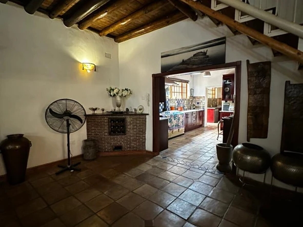 Farm & Agricultural Land