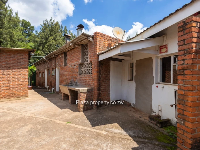 Property With Kirkman Rd Frontage!