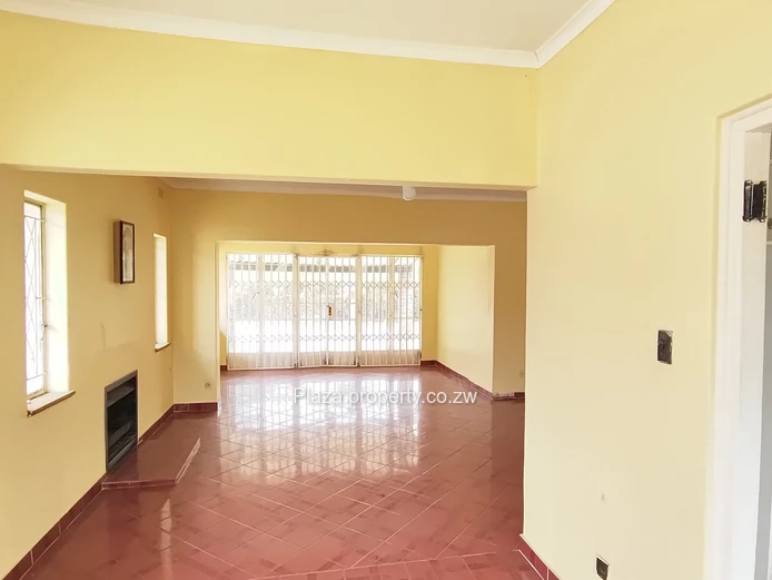 Commercial Property for rent in Highlands