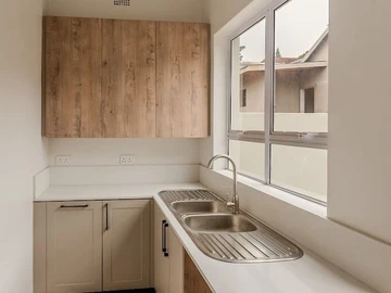 6 Unit Townhouse Complex