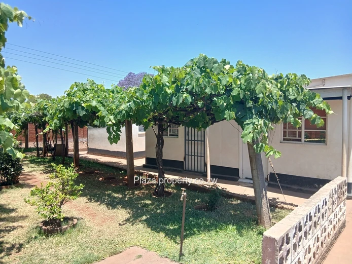 Strategically Located Eastlea Home | S. Machel