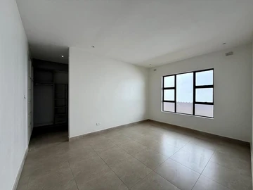 4 Bedroom Garden Flat