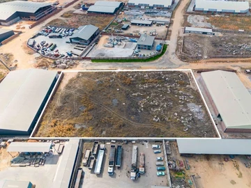 Commercial & Industrial Land