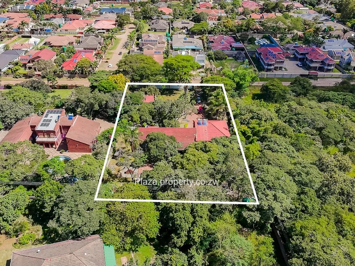 Monavale - Expansive Split-Level Family Home