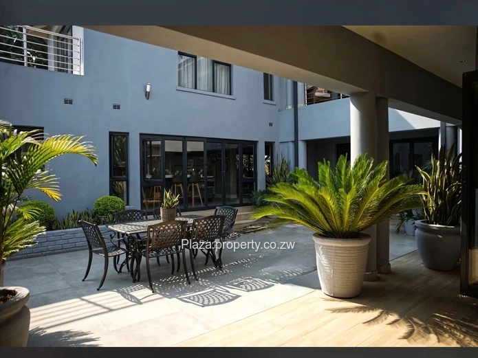 LUXURIOUS MODERN HOME BORROWDALE BROOKE $1.4Mill