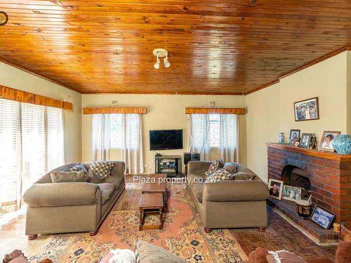 Prime 3.3Ha Agricultural Plot with Road Frontage & Development Potential – Gweru