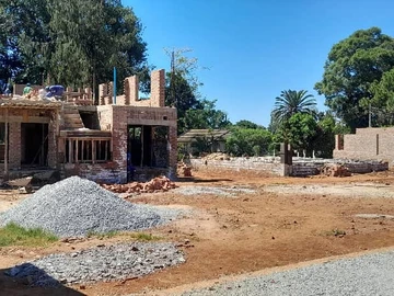 18 Unit Townhouse Complex