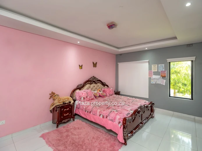 Luxury Living in Borrowdale Brooke: Your Dream Home Awaits!