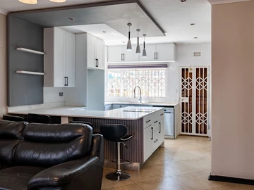 3 Bedroom Garden Flat