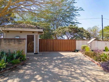 3 Bedroom Garden Flat