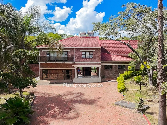 Monavale - Expansive Split-Level Family Home