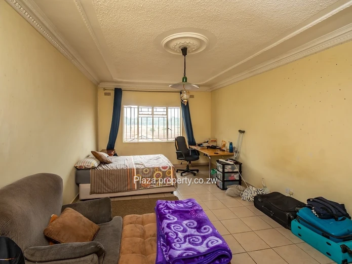 Classic Gunhill Family Home